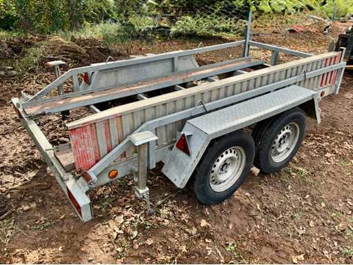 Braked trailer - 3000kg - with road plates