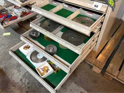 Batch of sawmilling cutters