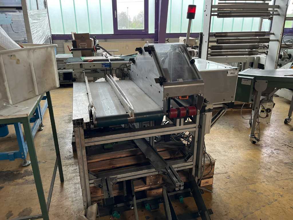 SEW - Turning station for exercise book production