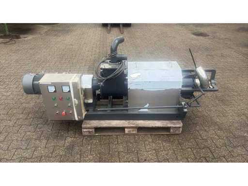Neuer FR-280 - Gülleseparator mit Tauchschneidpumpe