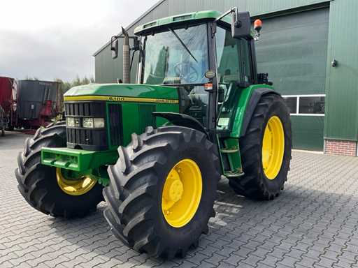 1995 John deere 6100 Vierwielaangedreven landbouwtractor