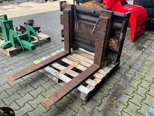 Cascade FEM 3 Rotating carriage