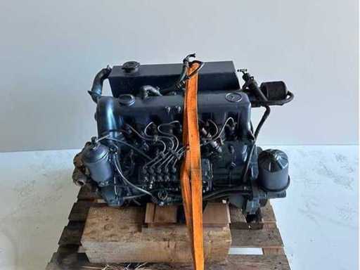 Mercedes - OM617 - Scheepsmotor