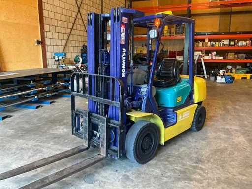 Komatsu - FD25T-12 - Forklift