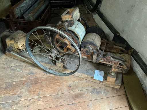 Antieke speculaasvormmachine