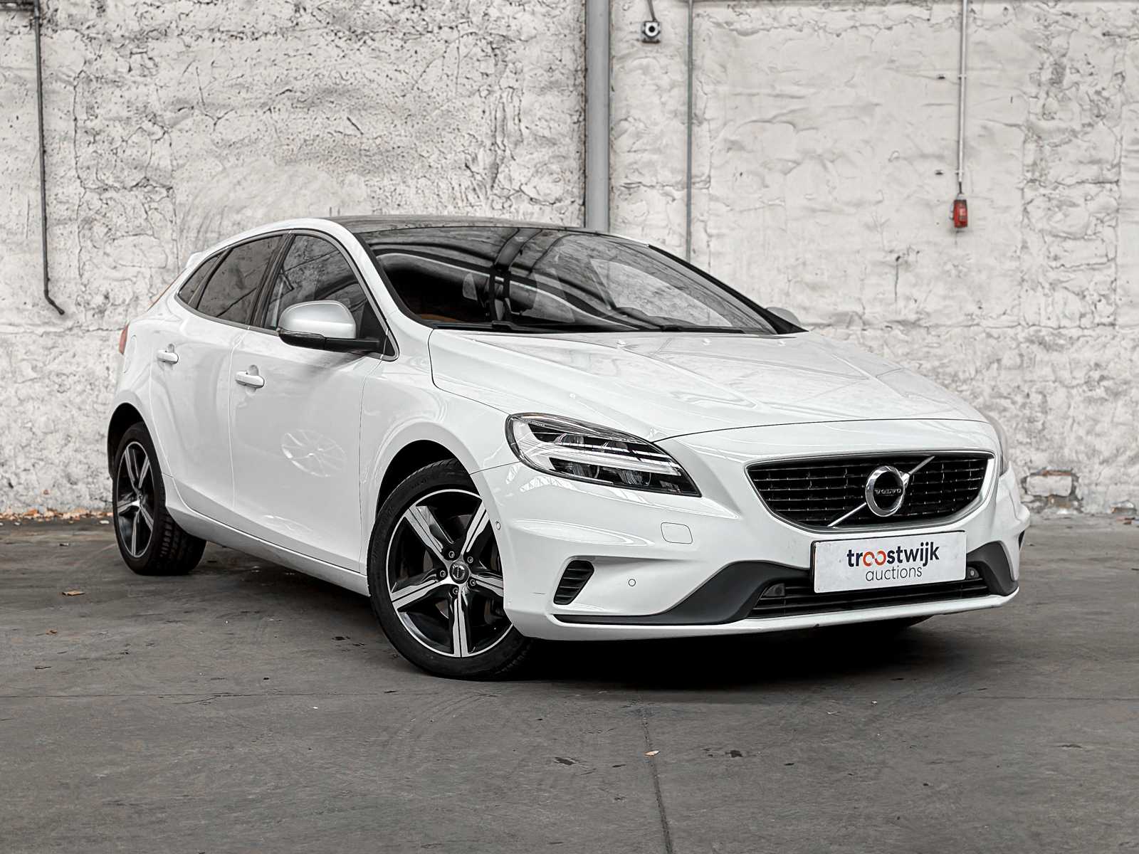 Volvo V40 1.5 T3 Polar+ Sport 152PK 2019, G-819-BH