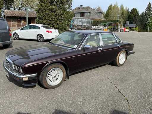 1994 Jaguar XJ12 Classic Car
