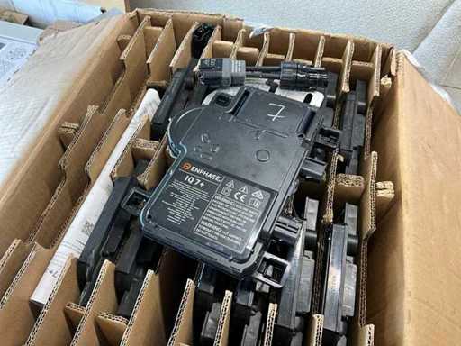 Onduleur Enphase IQ7+ (14x)