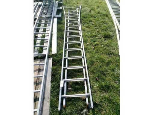 Leiter zweiteilig, 14 Sprossen pro Teil