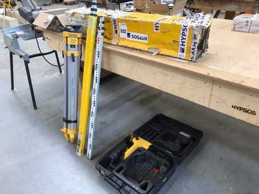 DeWalt Tripod and measuring set