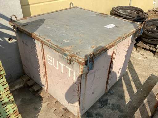 Equipment box for cranes