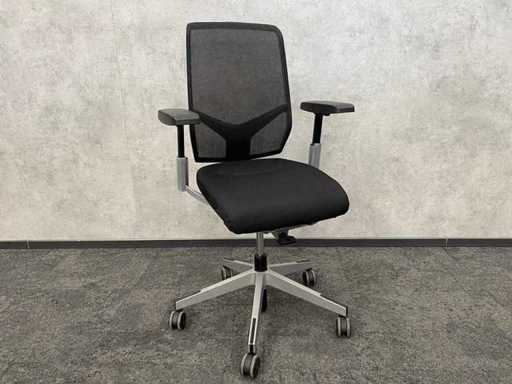 Giroflex – ergonomischer Bürostuhl