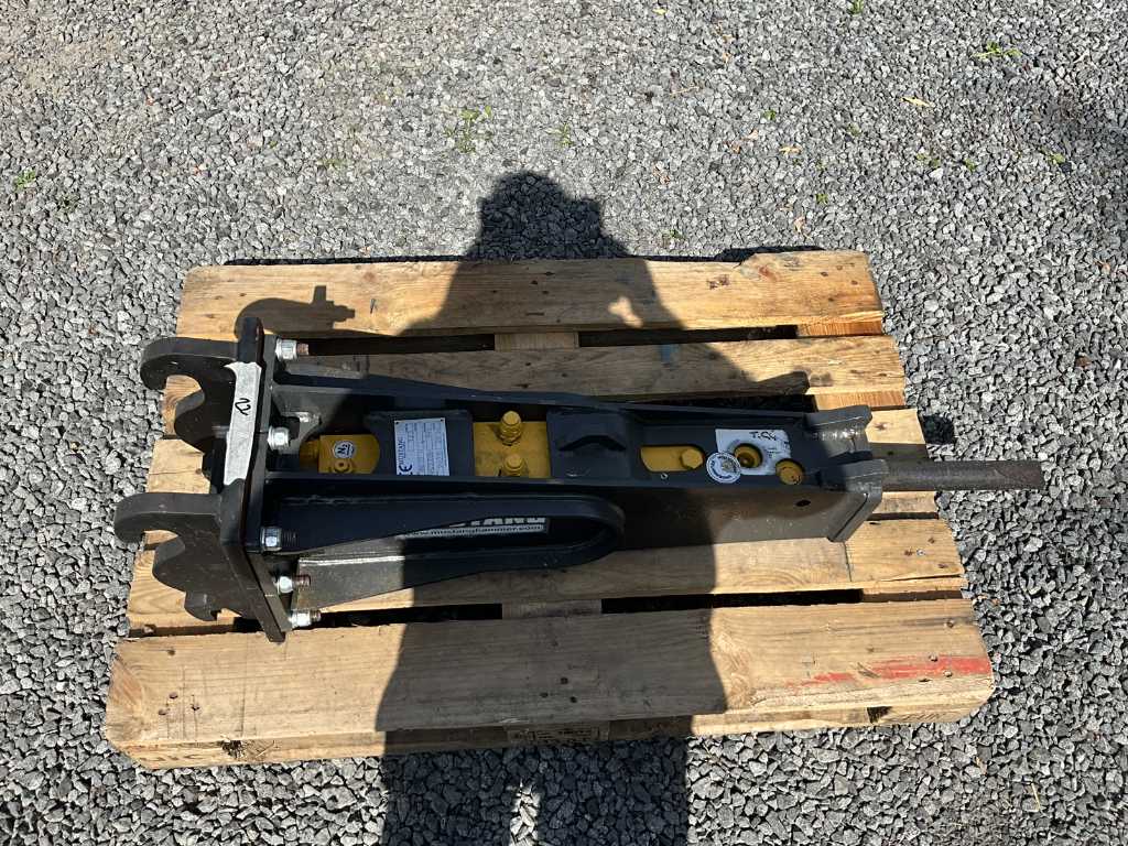 Hydraulic demolition shooter? CW05 Vibratory Plate