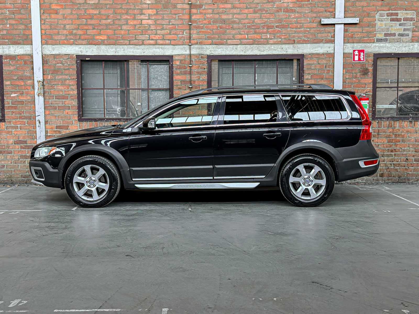 Volvo XC70 2.4 D5 Summum 185pk 2009, PD-287-R Youngtimer