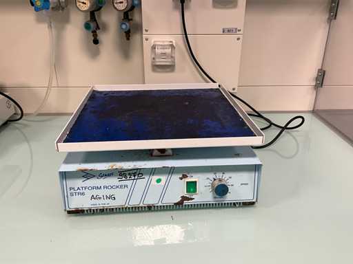 STUART STR6 Plattenrührer