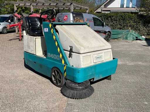 Tennant 6400 Sweeper 2004