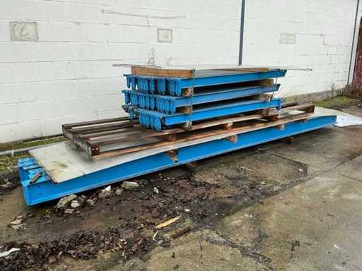 Série de supports à porte-à-faux démontés