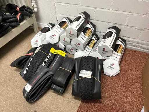 Vittoria und verschiedene Corsa-Kontrollreifen (18x)