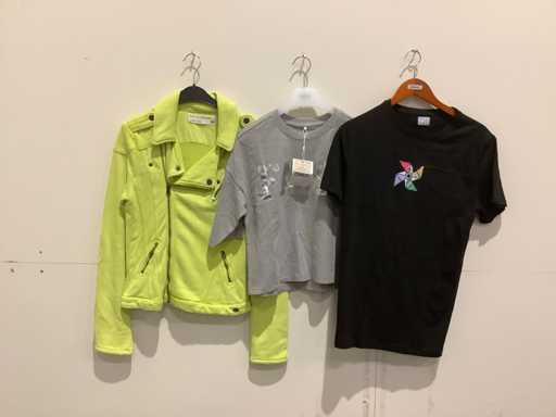 Kleidung, Schuhe, Accessoires (53x)