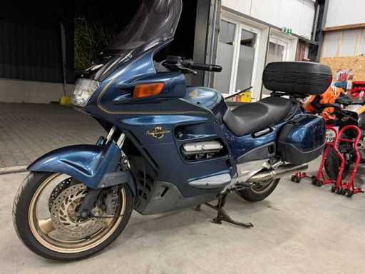 Honda Pan European 1100 Motorcycle 2002