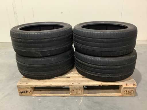 Pirelli 255/40 R20 Autoband (4x)