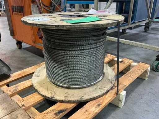 Moulinet avec câble en acier 100 m