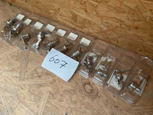 Brievenbus of kast sloten