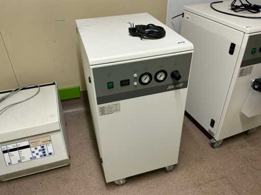 Jun-Air OF302-25M Compressor