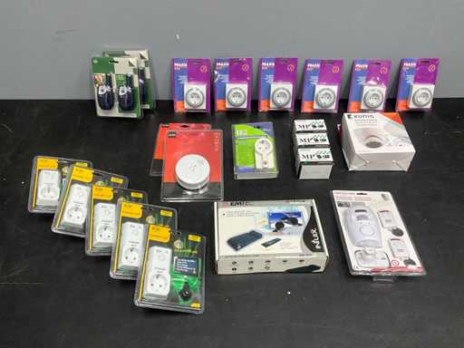 Série de divers appareils électroniques