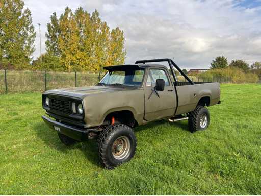 1977 Dodge W200. 4x4 Classic Car