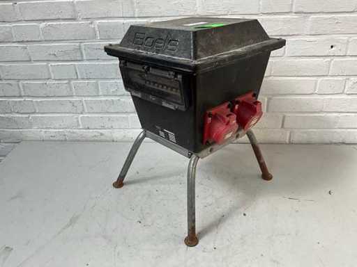 Unikalna puszka rozdzielcza Bos Elektro 32 AD VD z 2011 roku