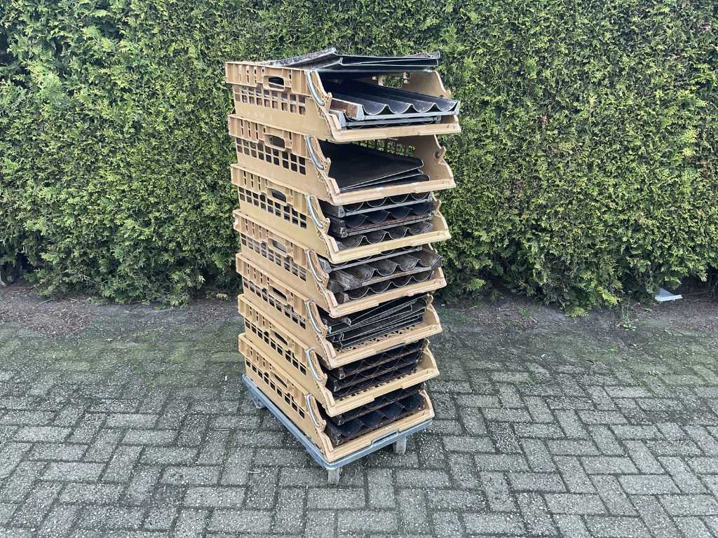 Bread crates with accessories on trolley (7x)