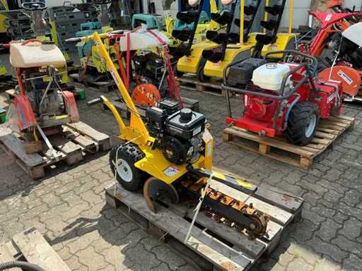 2022 FECO TR 12 Trencher defect