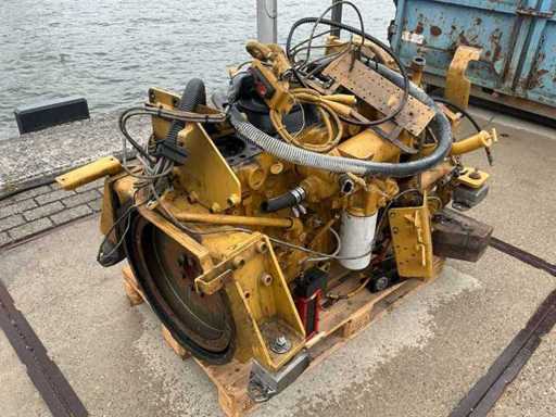 6-cilinder dieselmotor, gedemonteerd, voor revisie of onderdelen