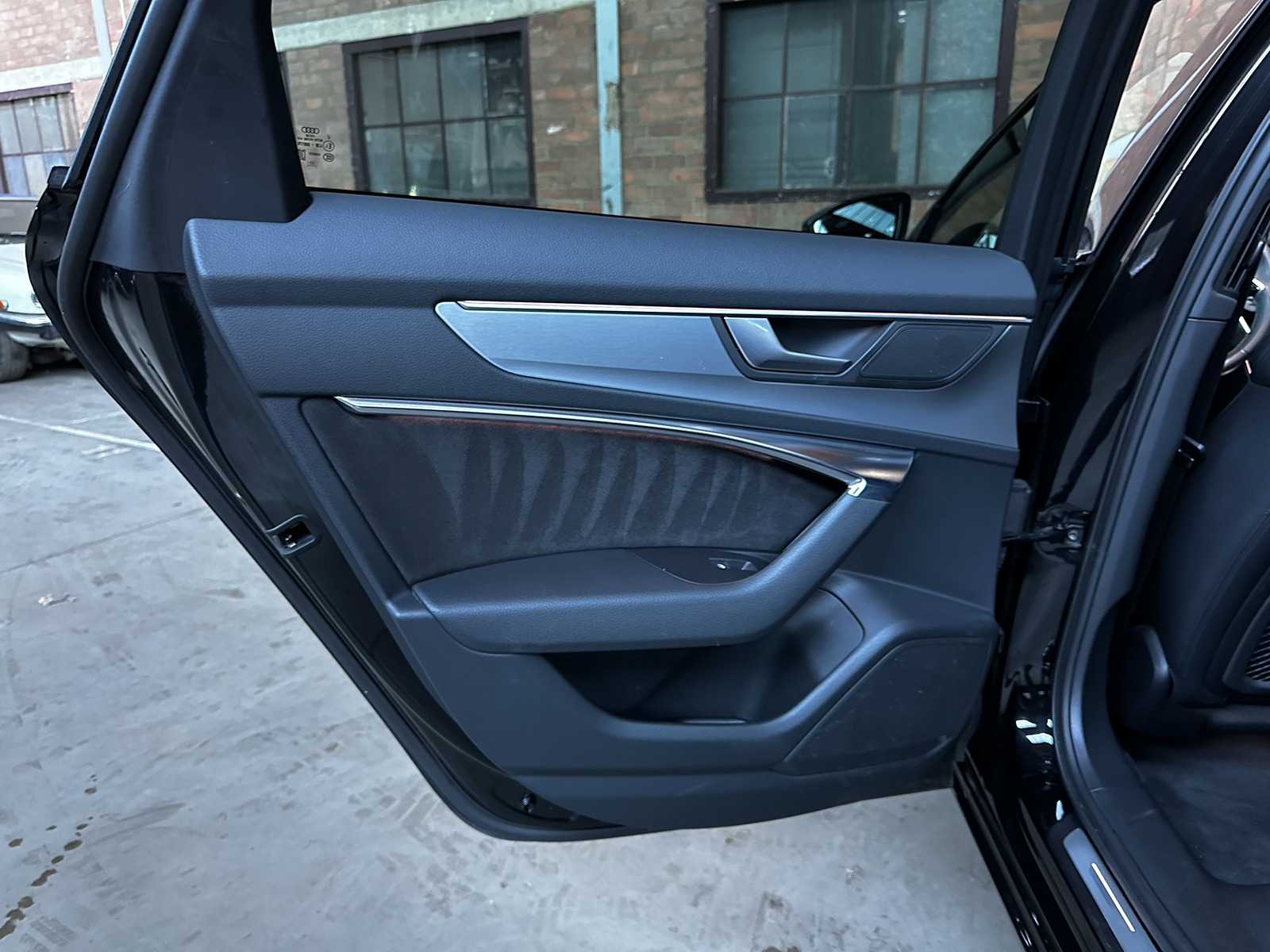 Audi A6 Avant 55 TFSI e Quattro Pro Line S Competition 367pk 2023 (Plug-In Hybrid), HLJ-85-T