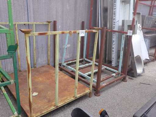 Stapelbare metalen pallet (3x)