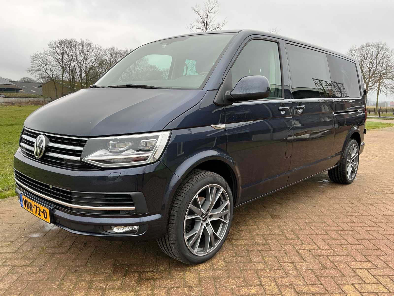 Volkswagen Transporter Caravelle 2.0 TDI