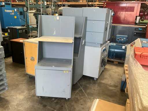 Werkplaatsmeubilair (9x)