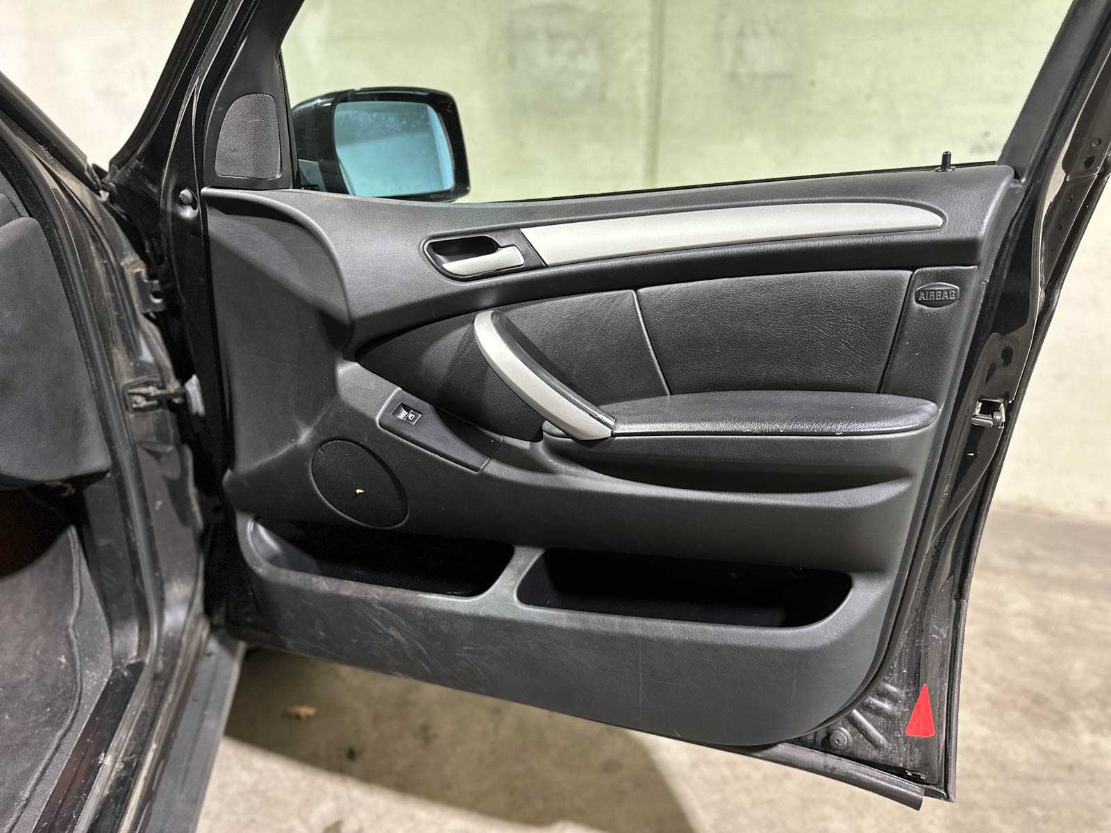 BMW X5 3.0i Executive 231pk 2002, 98-JX-JV Youngtimer