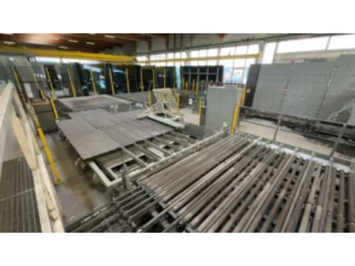 5bebf7ec-846c-4ed0-b53c-1a4107bdc765.mp4