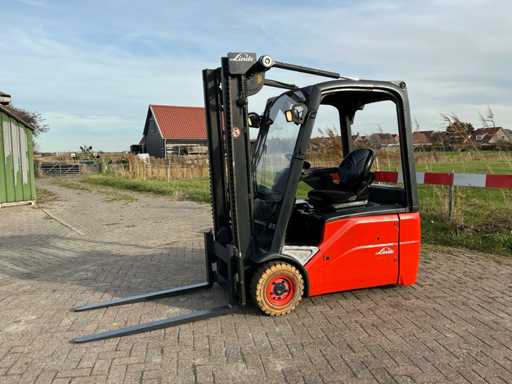 2011 Linde E16-01 Forklift