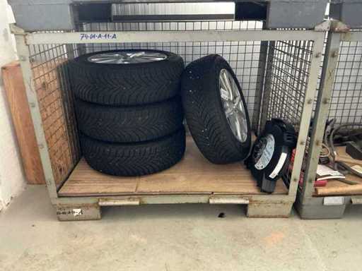 Winter tyres and snow chains