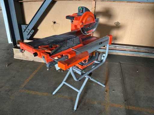 Machine à scie à carreaux IQ Power Tools iQTS244-CE