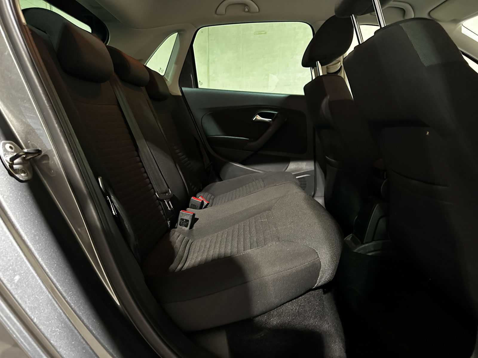 Volkswagen Polo 1.2 TSI BlueMotion Comfort Edition 89pk 2012, 70-XJJ-8