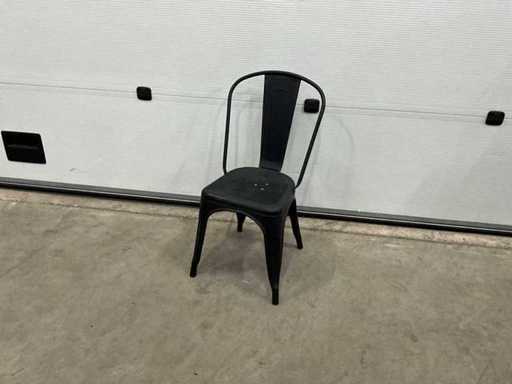 Chaises empilables en métal (12x)