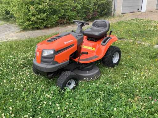Husqvarna TS 138 Riding Mower