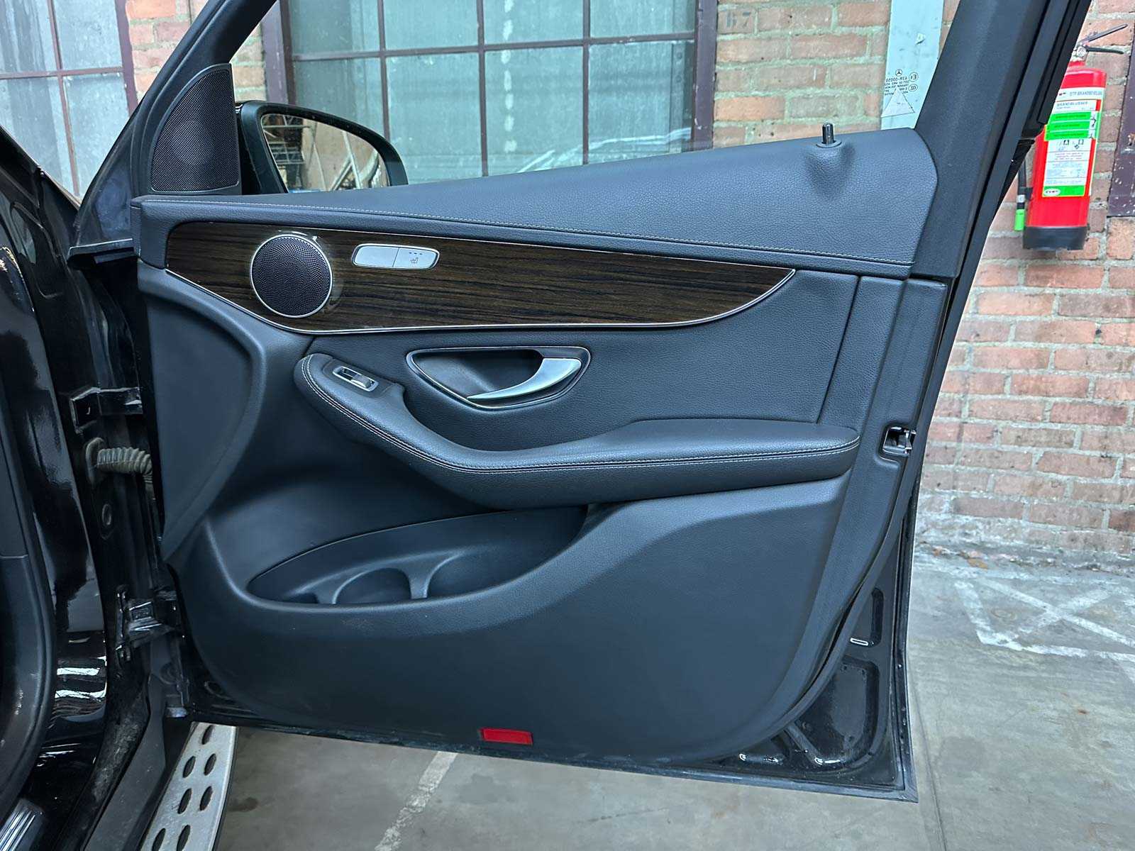 Mercedes-Benz GLC220 d 4Matic Edition 1 AMG 170pk 2016 GLC-klasse, RX-422-X