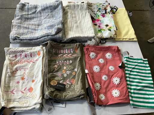 Linen & More + 2Lif Diverse Sierkussen hoezen (53x)