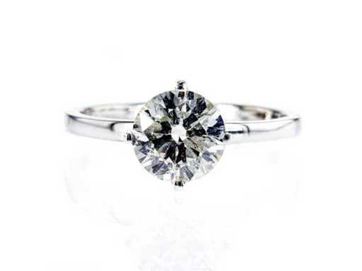 14 Karat Weißgoldring mit 1,52 Karat. Natürlicher Diamant