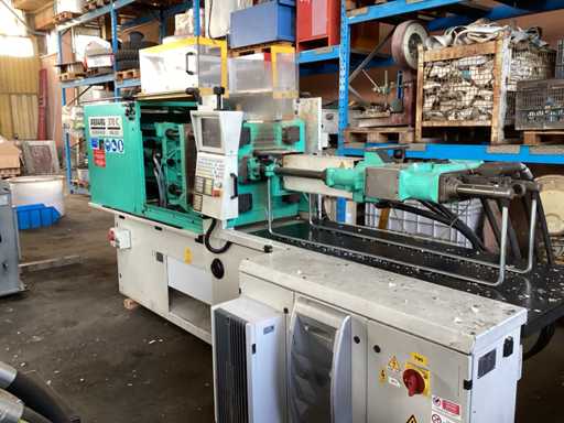 2000 ARBURG 370 C Injection moulding machine